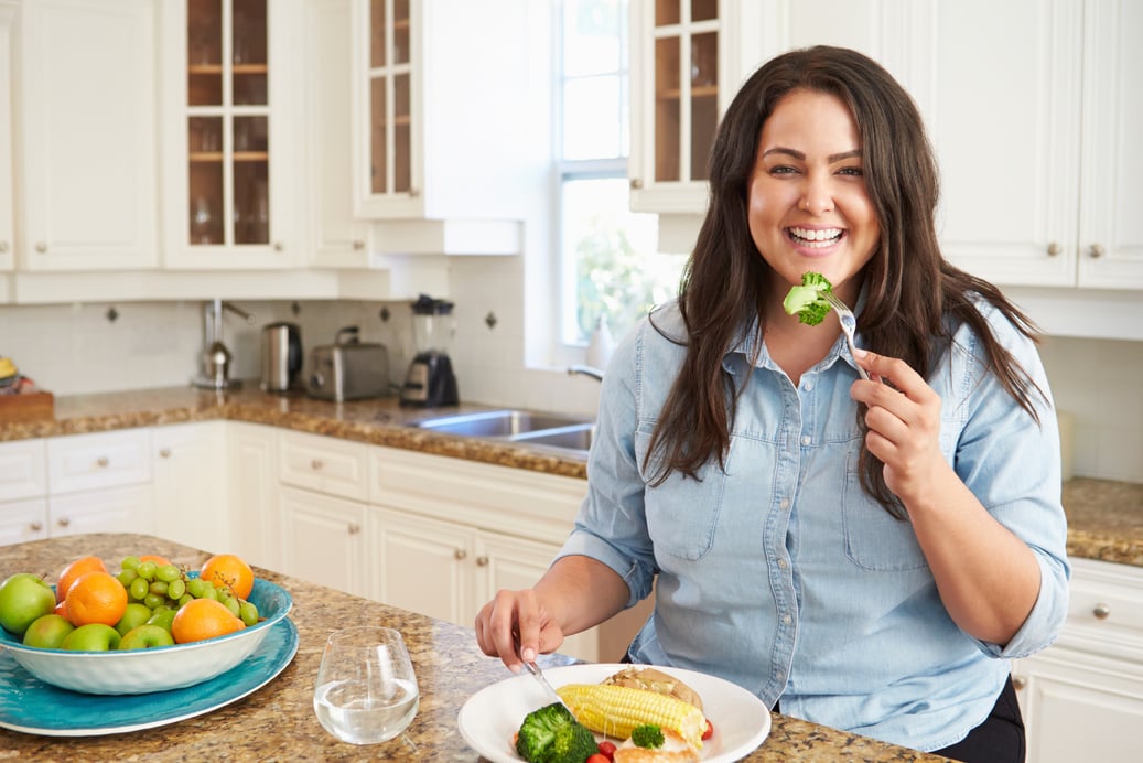  Woman Eating Healthy 